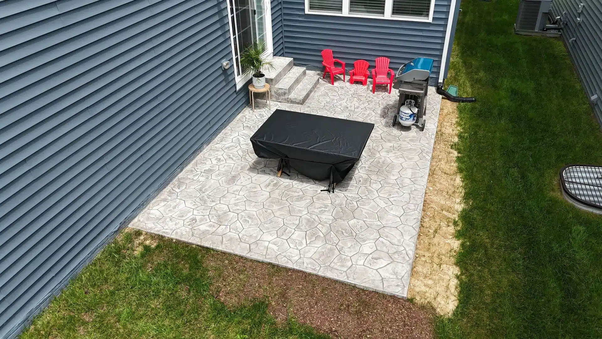 Concrete walkway and front steps poured in Anne Arundel County